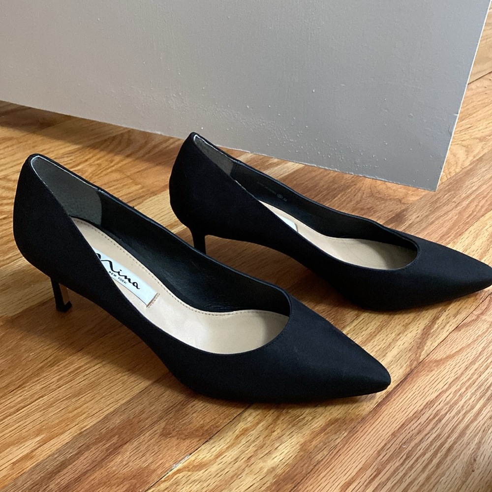 Pumps - Picture 2 of 4